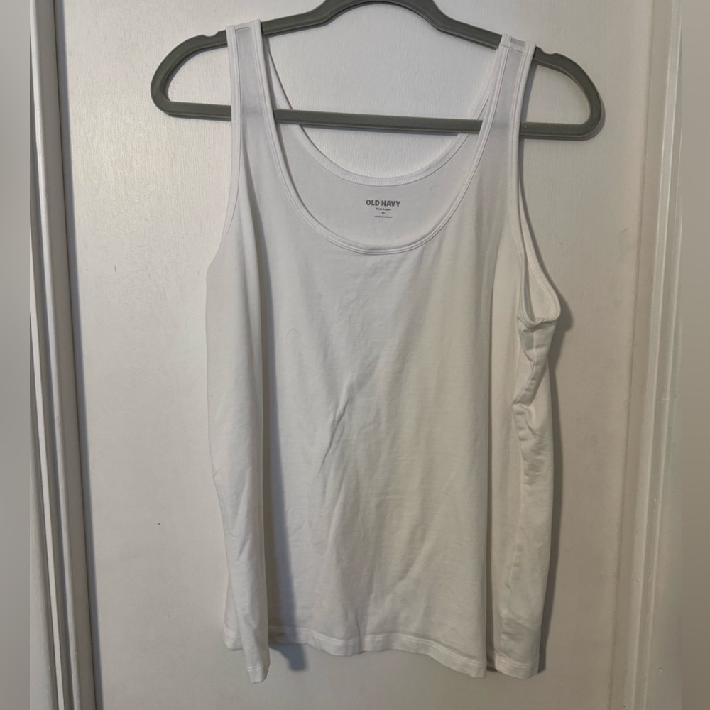Old Navy white first-layer basic tank top size XL